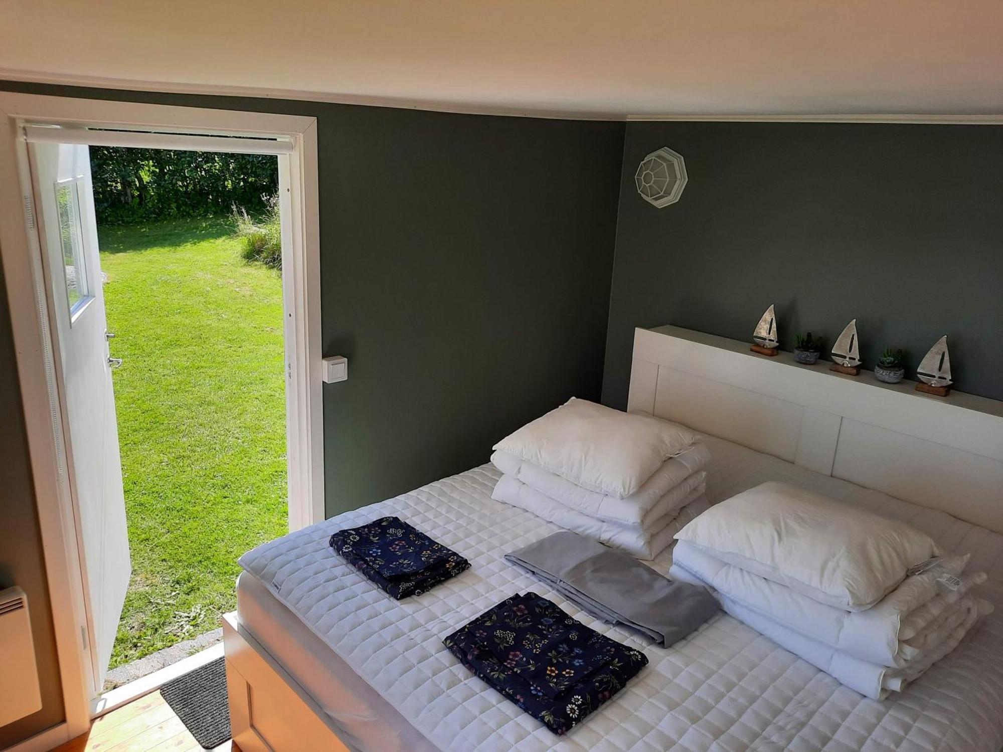 Cabin At The Sea Close To Public Beach With A Jumpingtower Hoviksnas Exterior foto
